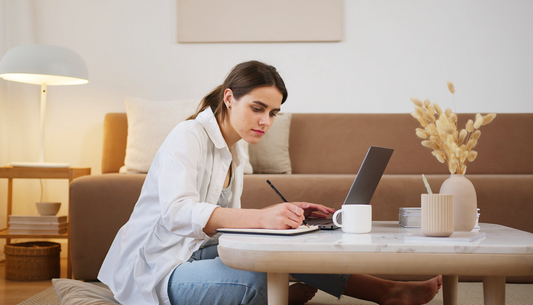 CAN YOU REALLY LEARN LASHES REMOTELY?