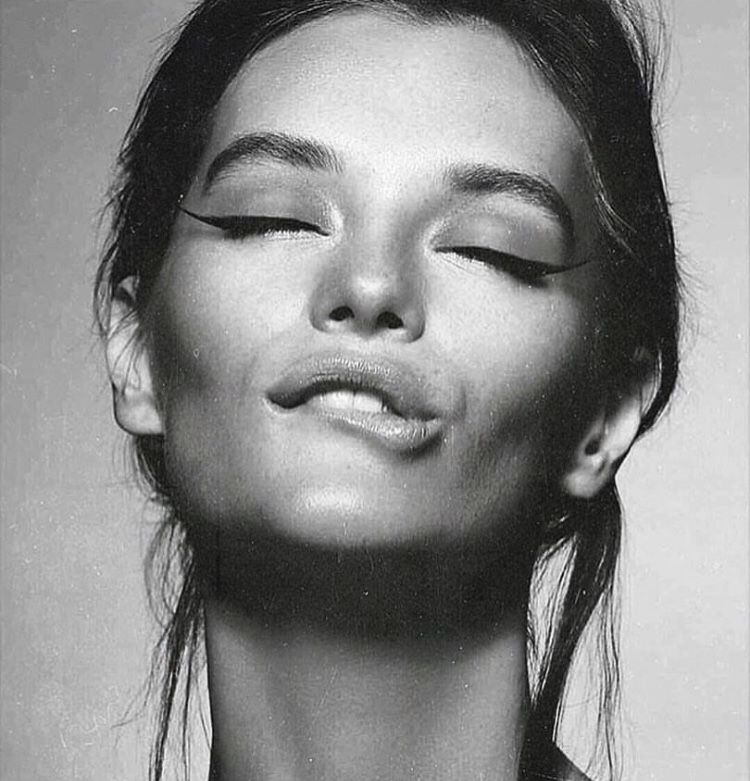 #27 - WHAT IS THE DIFFERENCE BETWEEN MINK & SILK LASHES?!